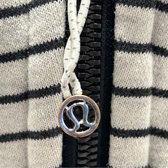 Lululemon scuba hoodie with black stripes - Picture 3 of 14